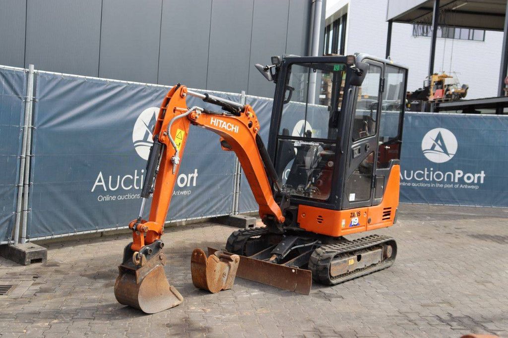 Minigraver Hitachi ZAXIS19-CR Diesel 2022