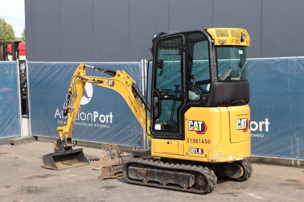 Rupsgraafmachine Caterillar 301.8 Diesel 2021