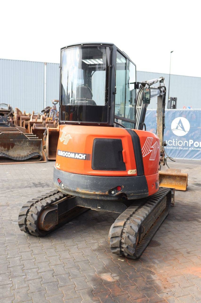 Rupsgraafmachine Eurocomach ES 35 ZT Diesel