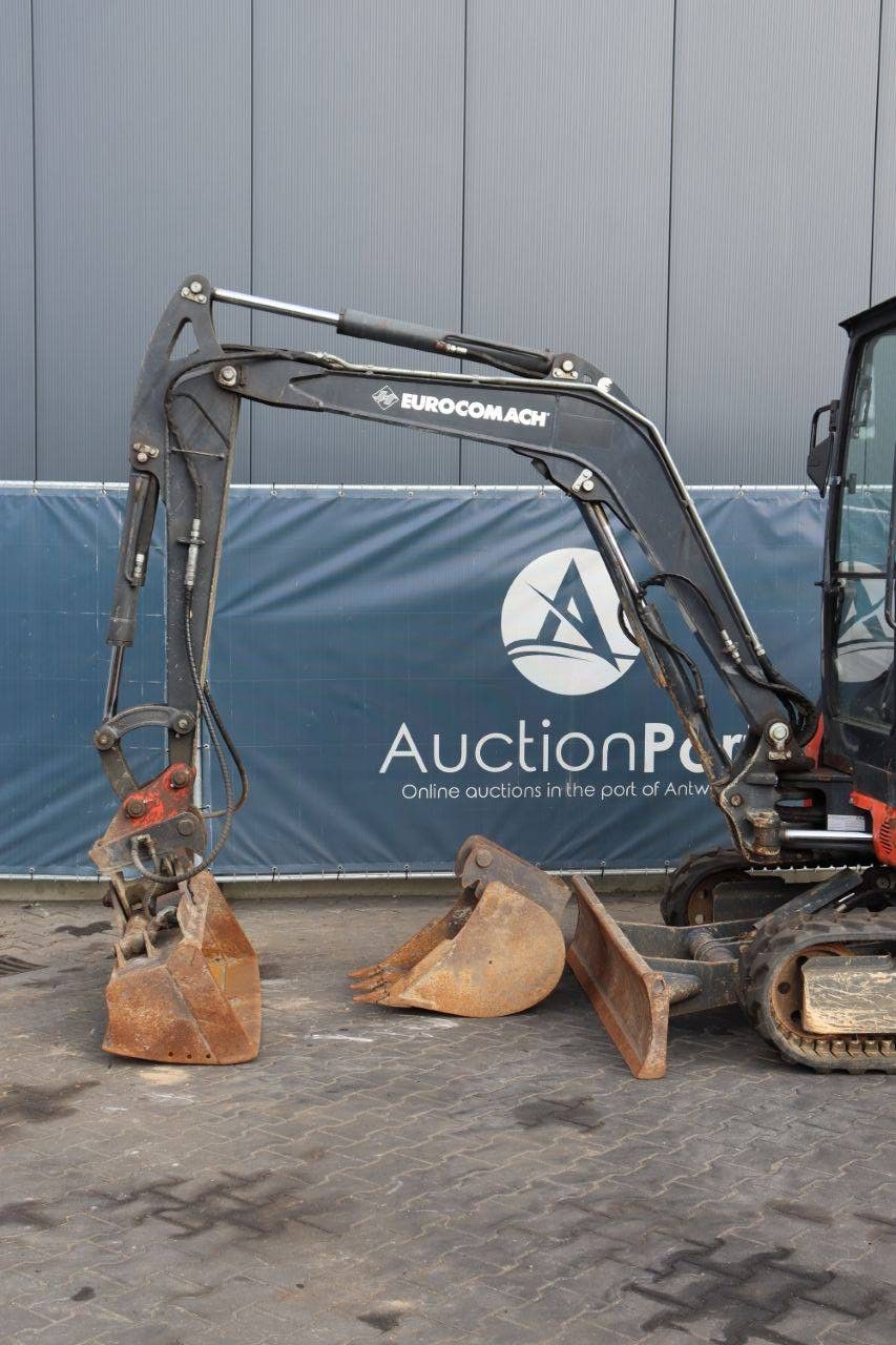 Rupsgraafmachine Eurocomach ES 35 ZT Diesel