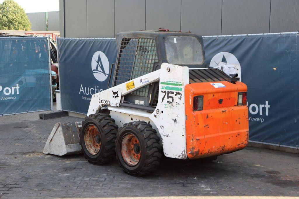 Skid steer loader Bobcat 753 skid-steer loader Diesel 2000