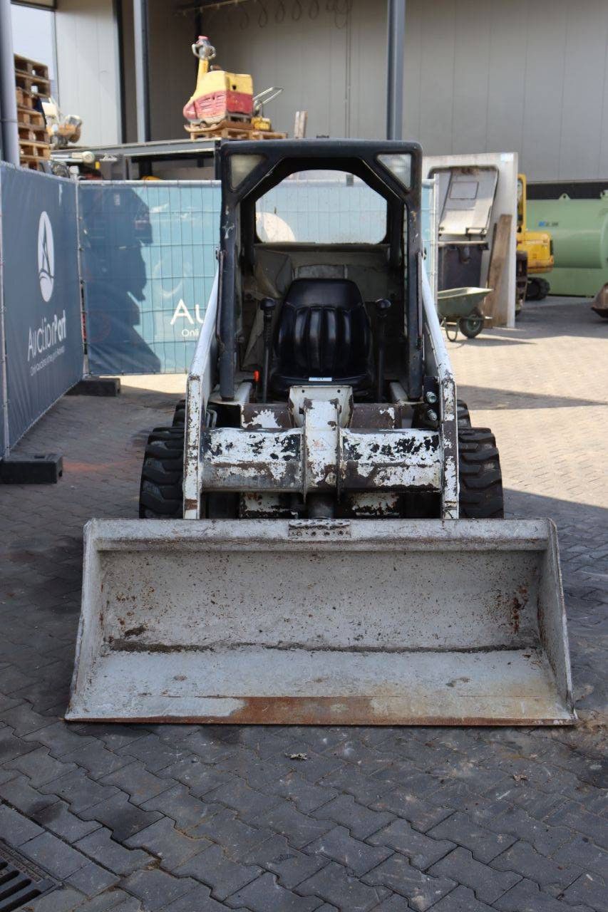 Skid steer loader Bobcat 753 skid-steer loader Diesel 2000