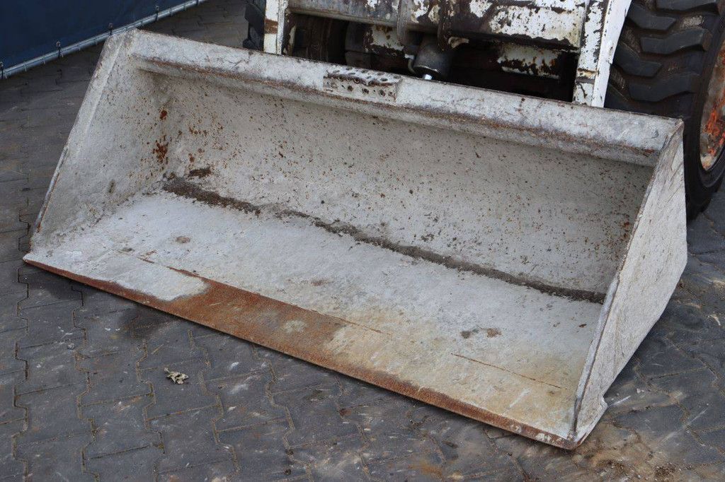 Skid steer loader Bobcat 753 skid-steer loader Diesel 2000