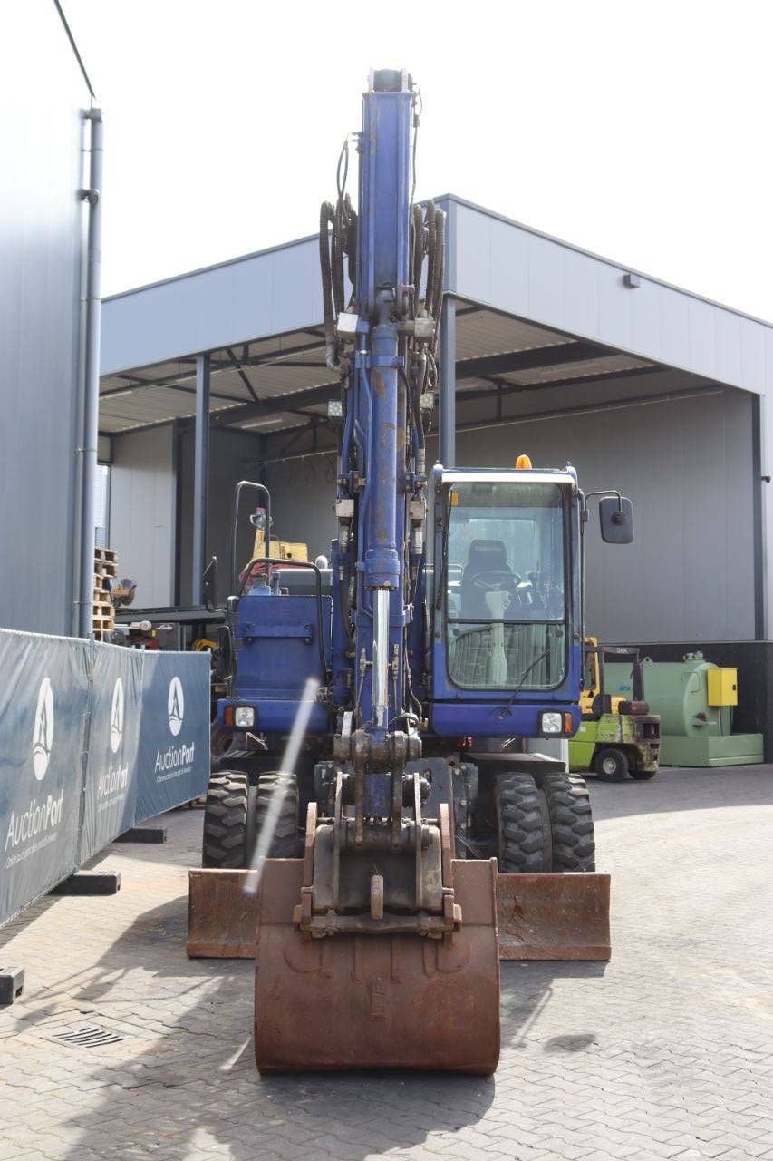 Mobilbagger Komatsu PW148-8 Diesel 2011