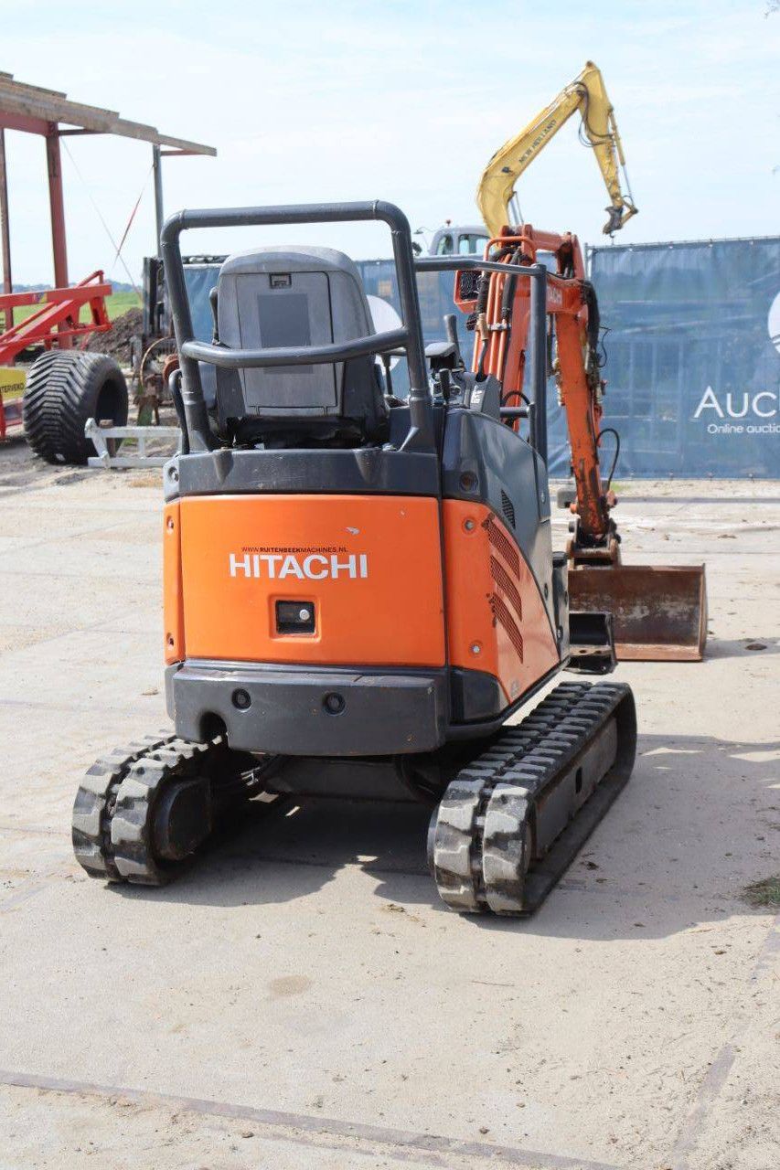 Minibagger Hitachi ZX17U Diesel 11kW 2007