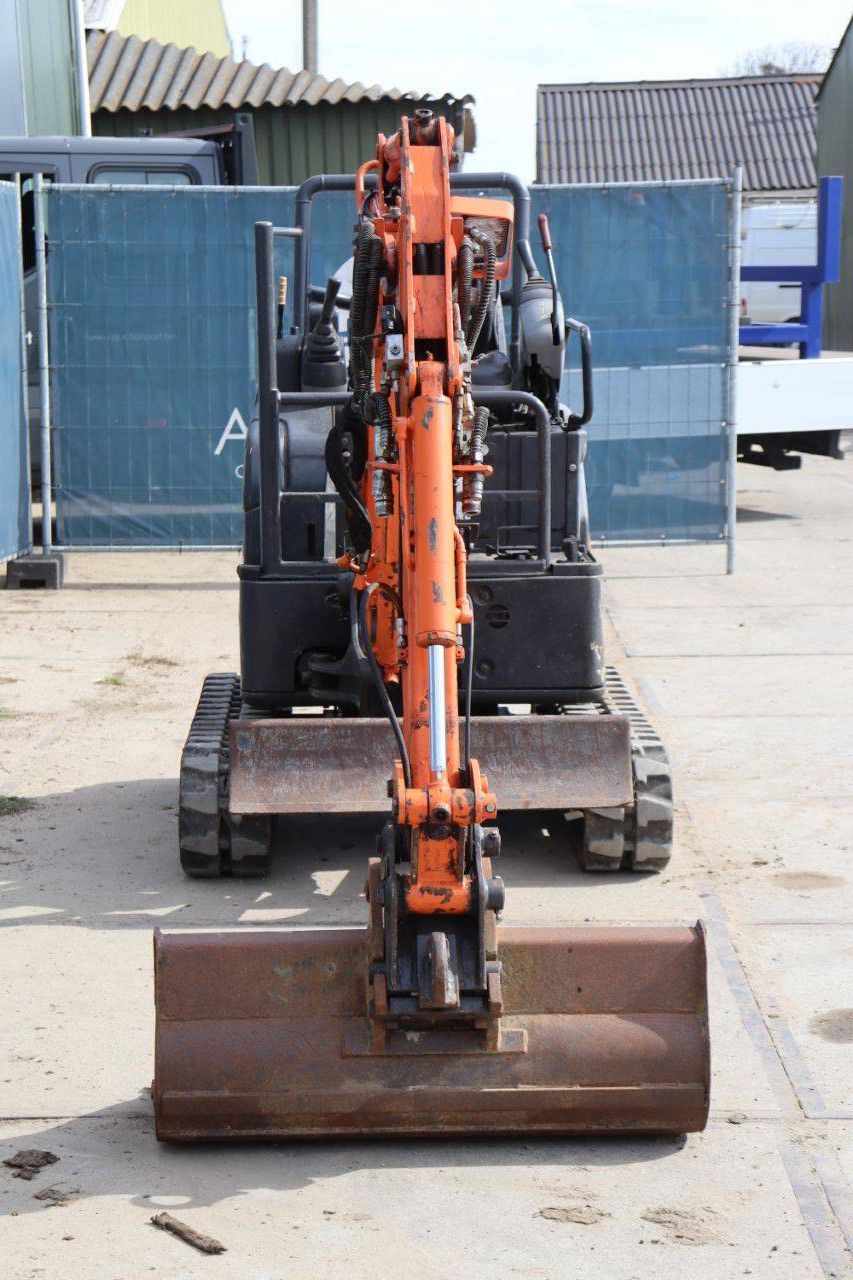 Minibagger Hitachi ZX17U Diesel 11kW 2007