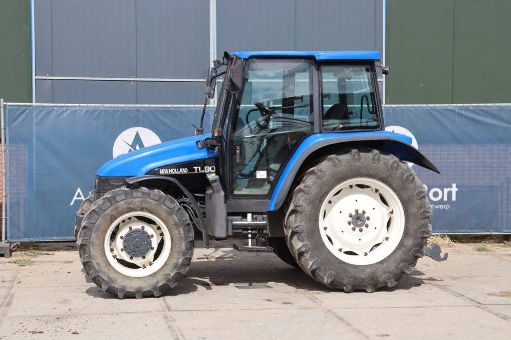 Traktor New Holland TL90 Diesel 67kW 2001