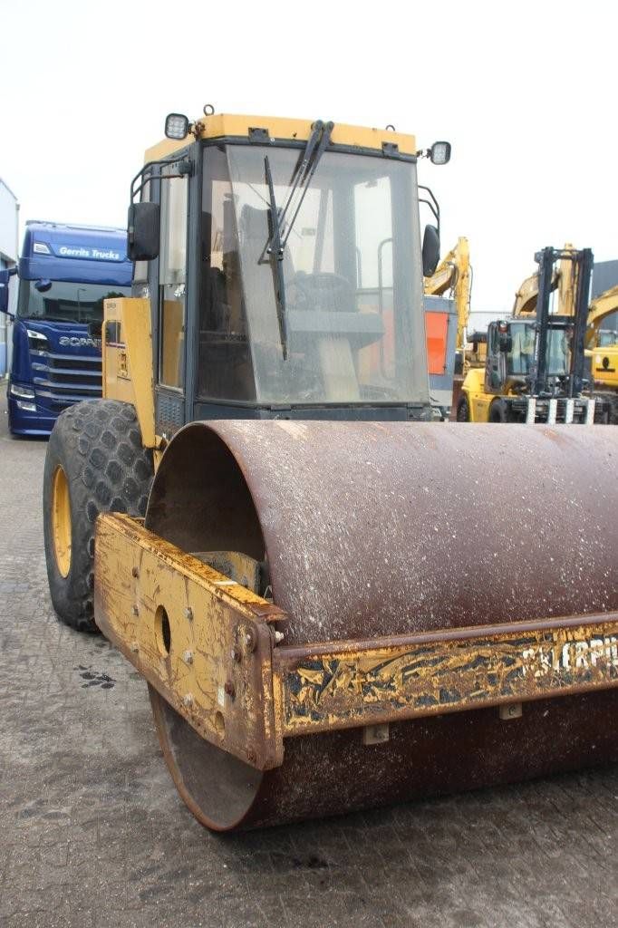 Compactor Caterpillar CS-563C Diesel 1998