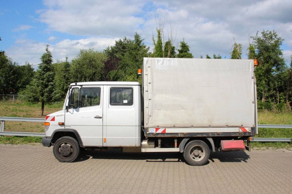 Bakwagen Vrachtwagen Mercedes-Benz 670.3 Diesel