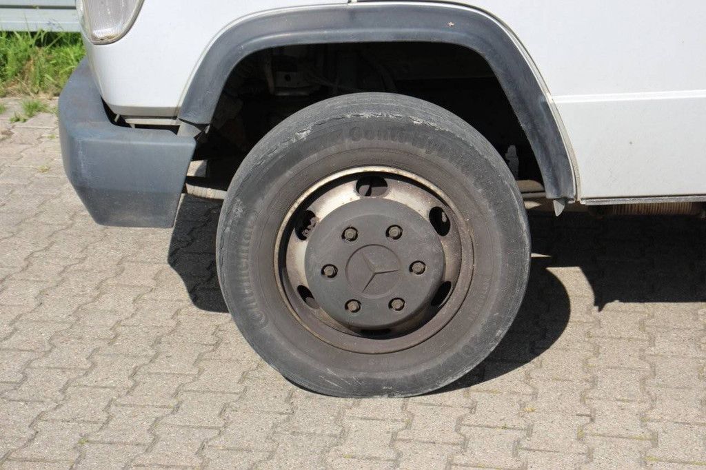 Bakwagen Vrachtwagen Mercedes-Benz 670.3 Diesel