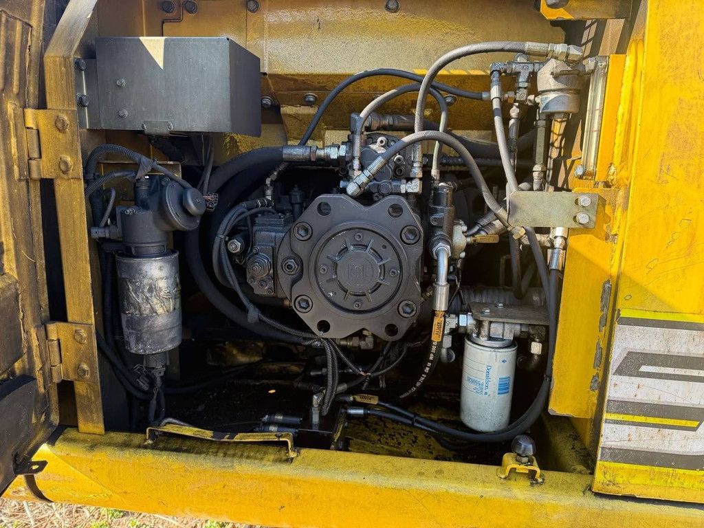 Raupenbagger New Holland E215 Diesel 2006