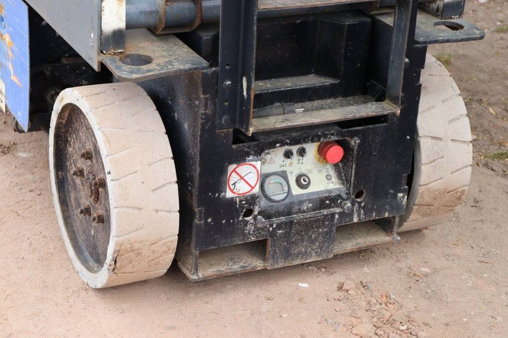 Schaarlift Aichi SV08CNL Elektrisch 9.77m