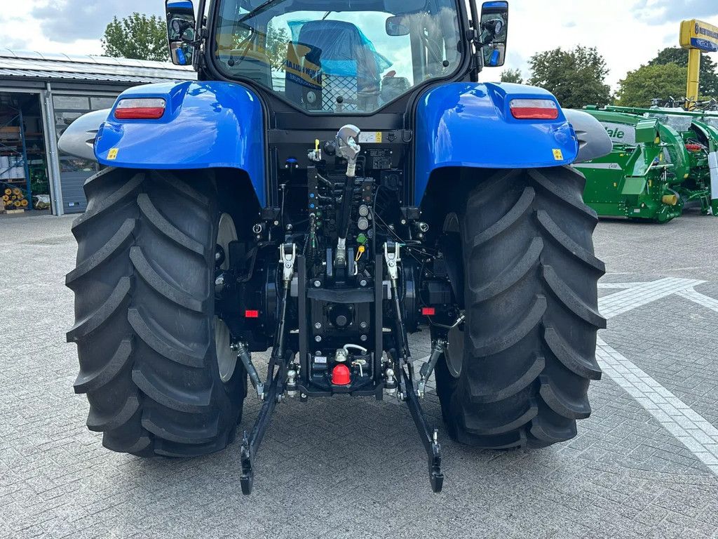 New Holland T7.210 Range Command