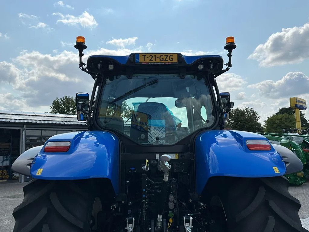 New Holland T7.210 Range Command