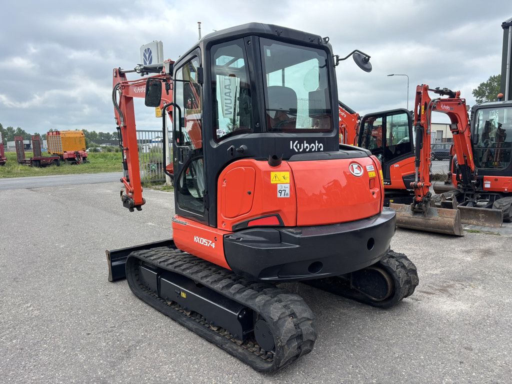 KUBOTA KX057-4