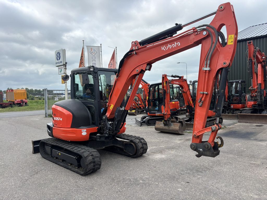 KUBOTA KX057-4
