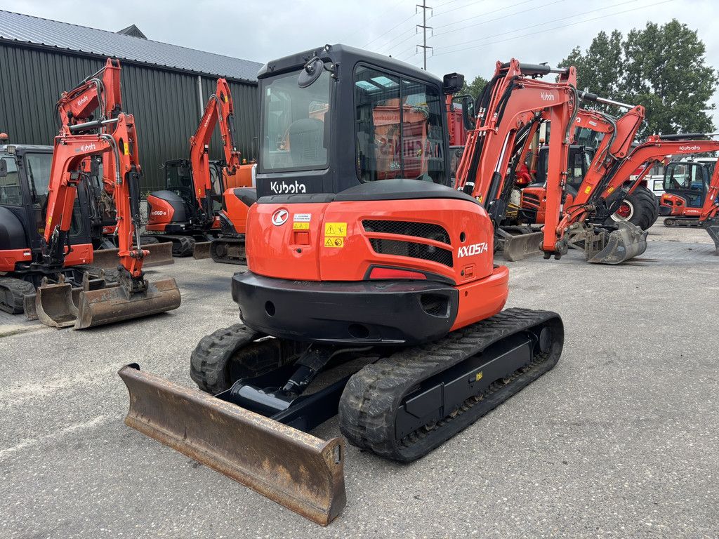 KUBOTA KX057-4