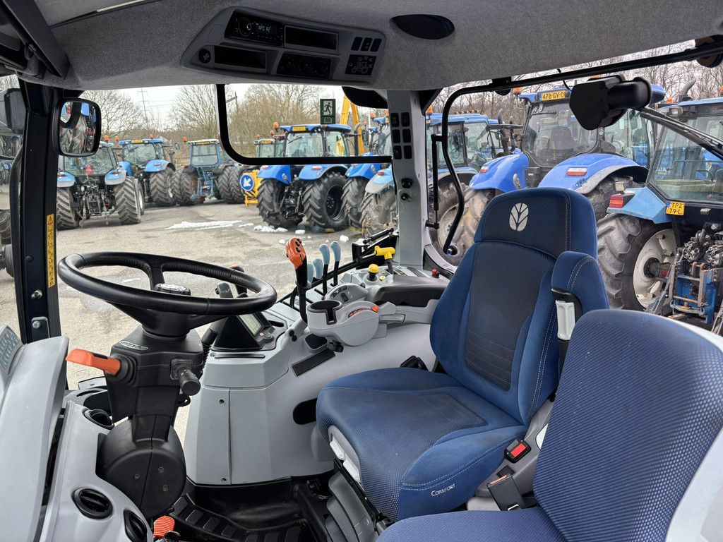 NEW HOLLAND T6.180 EC + frontlader
