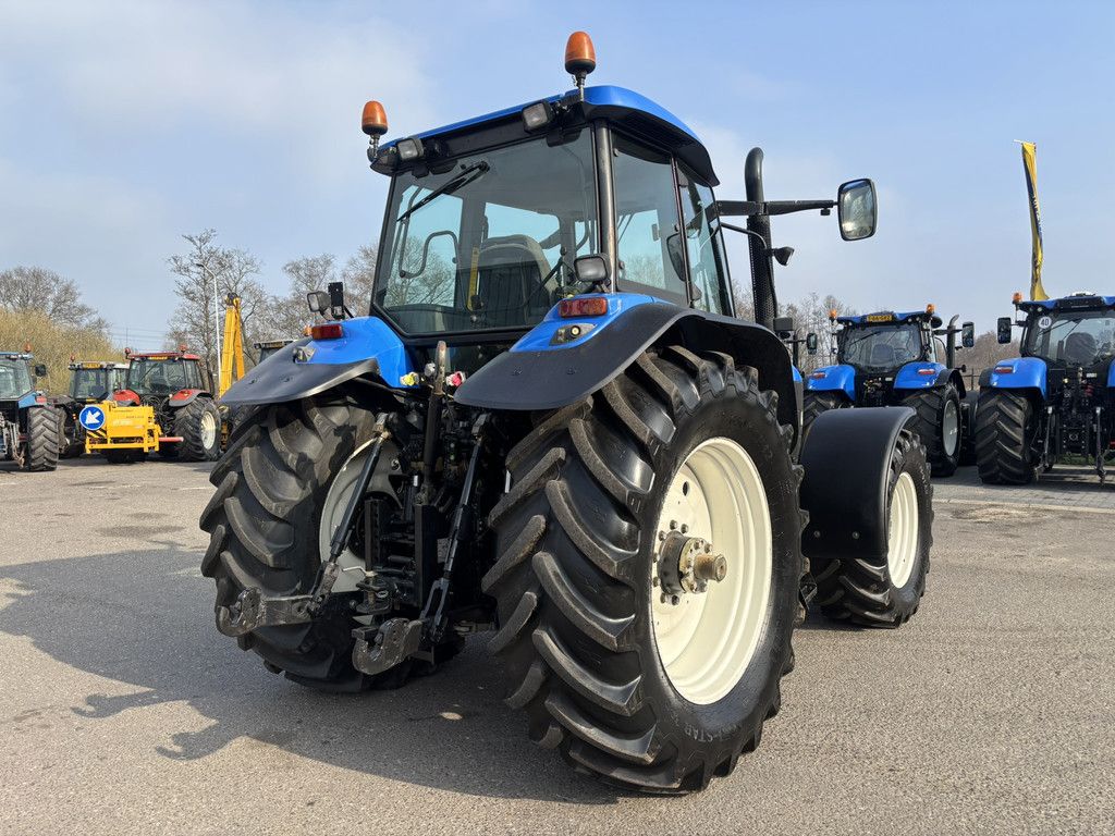 NEW HOLLAND TM 190