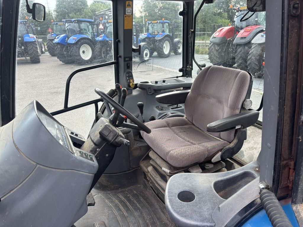 NEW HOLLAND TS100