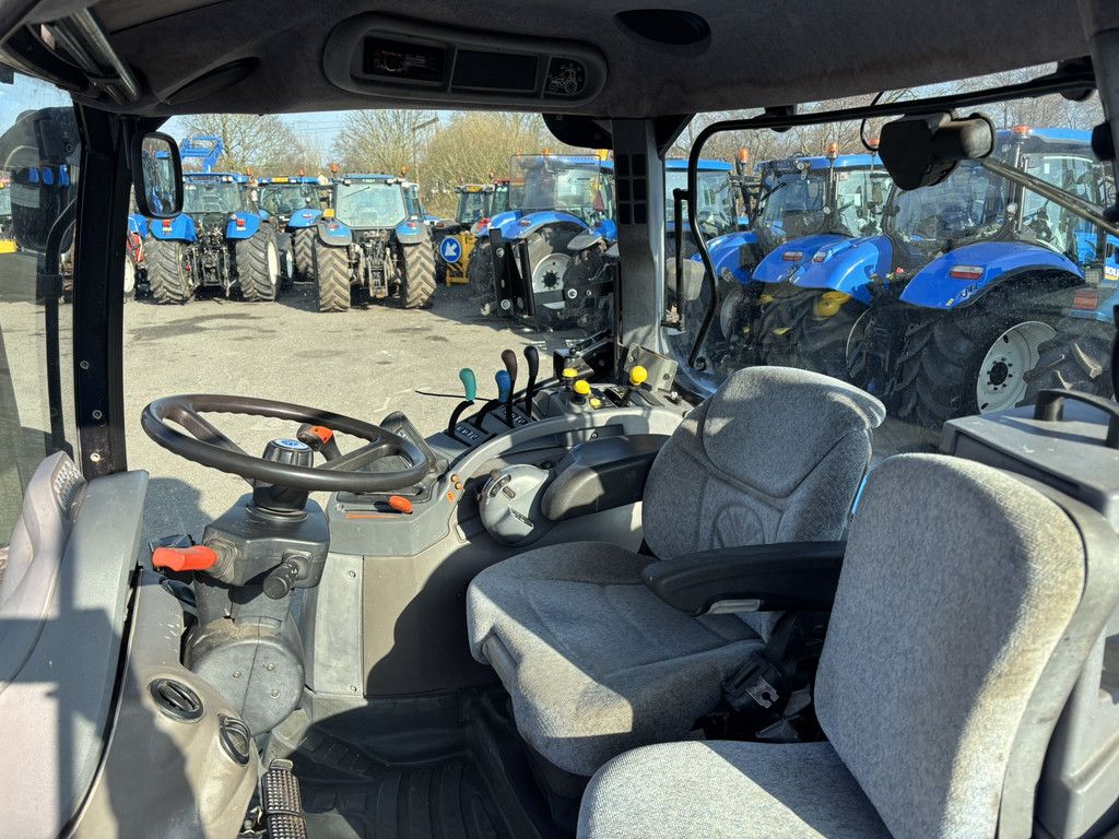 NEW HOLLAND TS100A