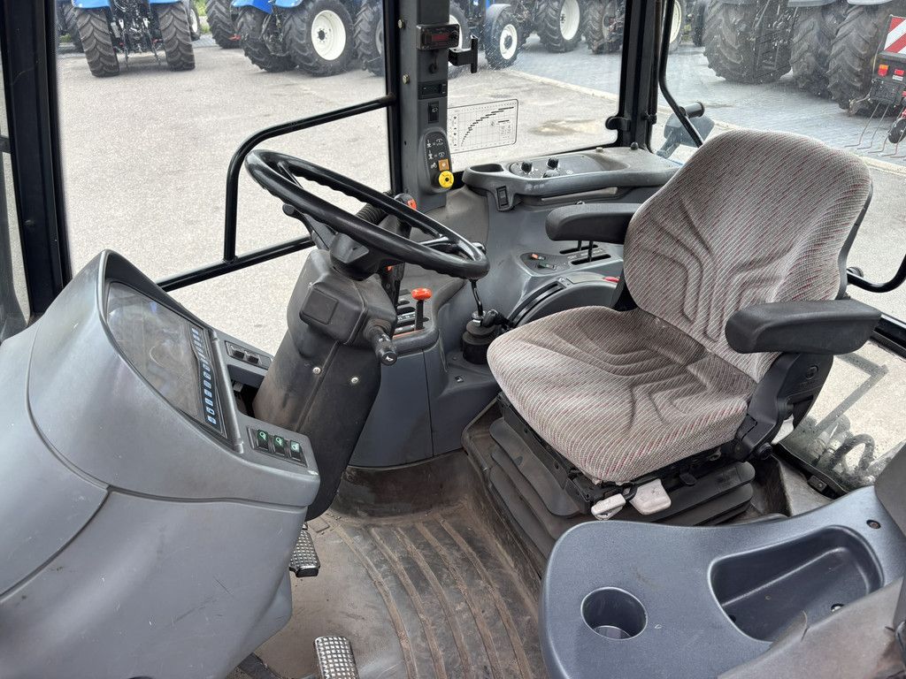 NEW HOLLAND TS115