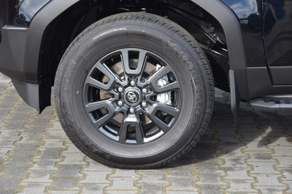 Toyota Landcruiser 250 2.8 D-4D 5DRS EXECUTIVE A/T VAN MET SCHUIFDAK