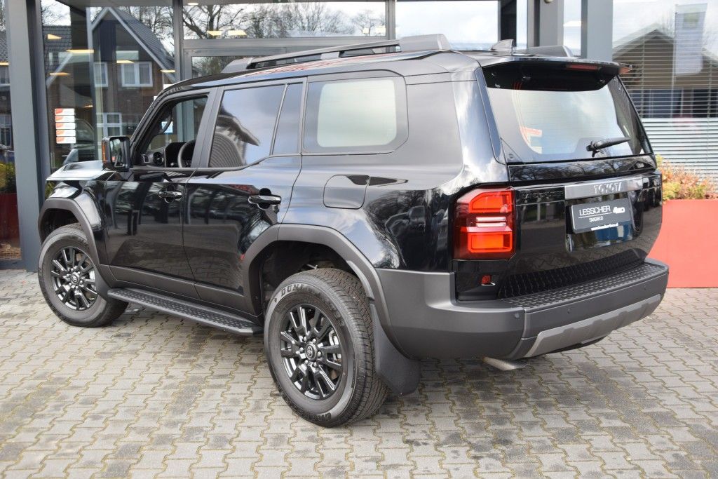 Toyota Landcruiser 250 2.8 D-4D 5DRS EXECUTIVE A/T VAN MET SCHUIFDAK