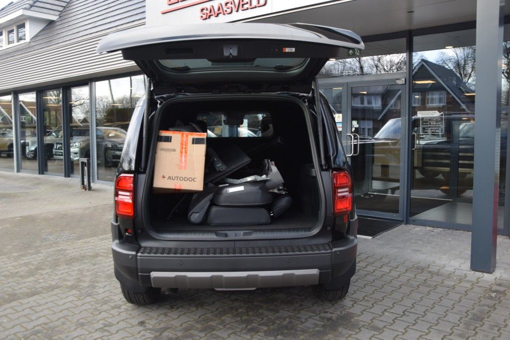 Toyota Landcruiser 250 2.8 D-4D 5DRS EXECUTIVE A/T VAN MET SCHUIFDAK