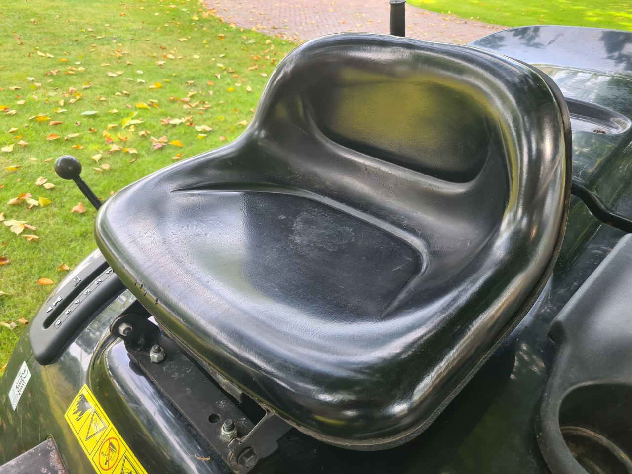Partner zitmaaier met opvangbak.