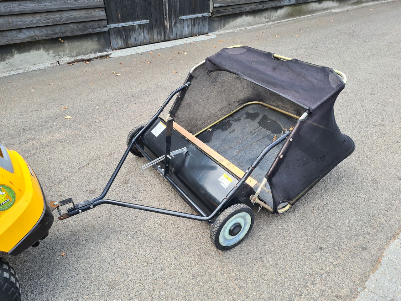 Bladveger opraapwagen voor achter de zitmaaier.