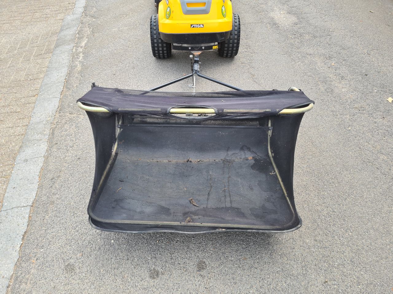 Bladveger opraapwagen voor achter de zitmaaier.