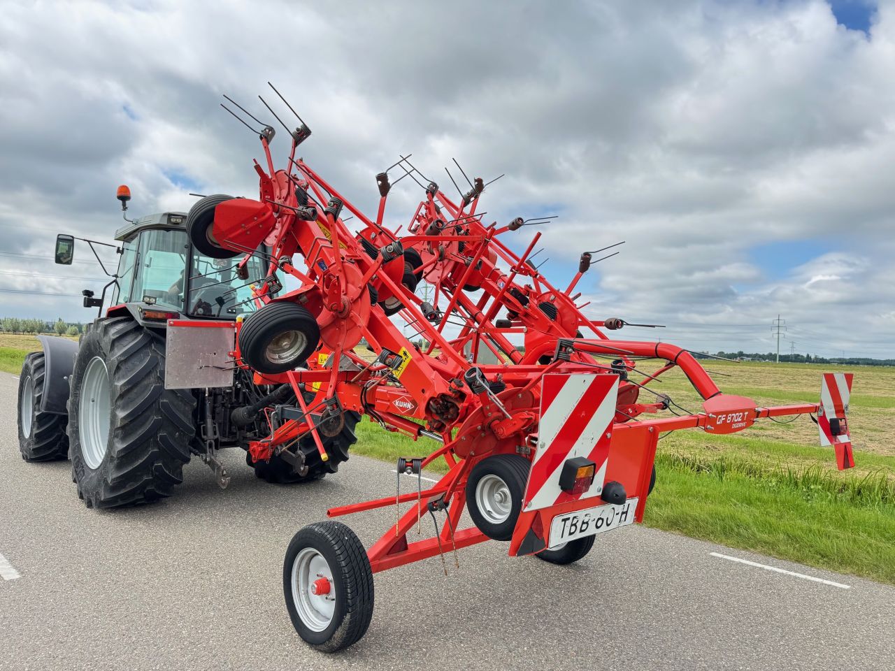 Kuhn GF8702T