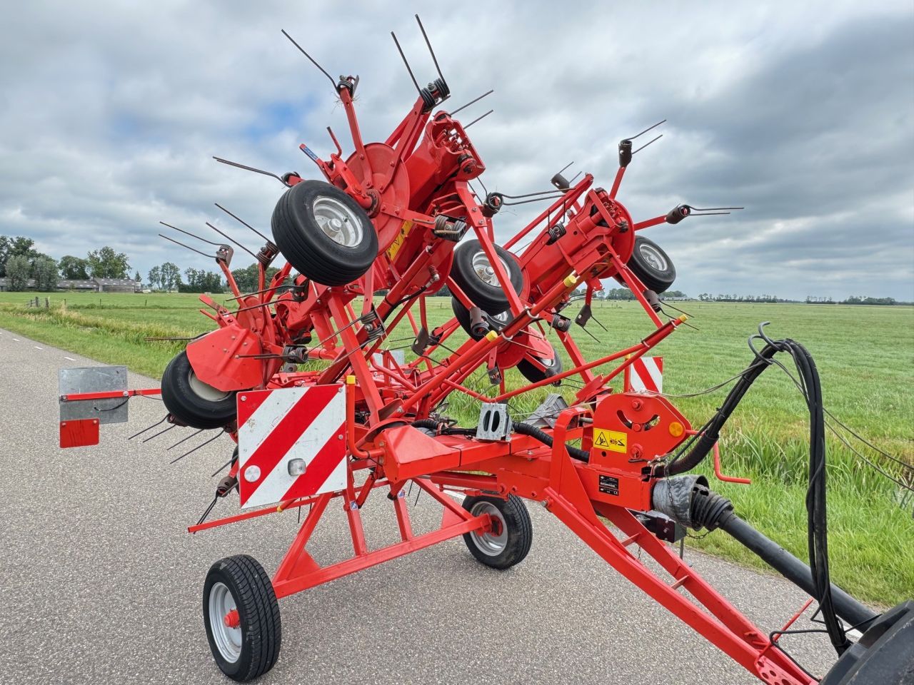 Kuhn GF8702T