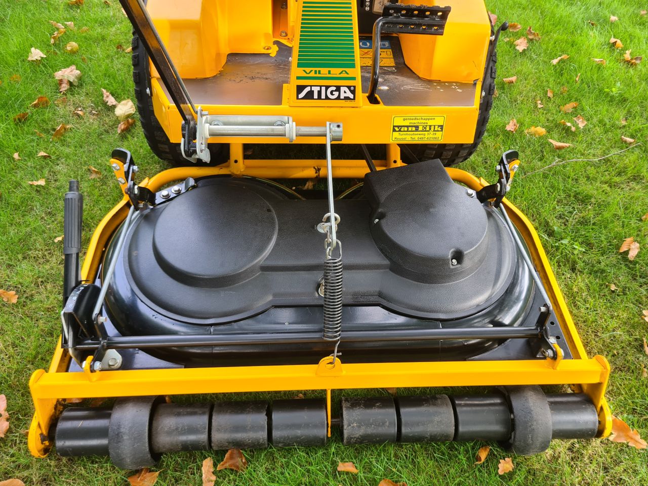 Stiga Villa frontmaaier mulch mulchmaaier zitmaaier.