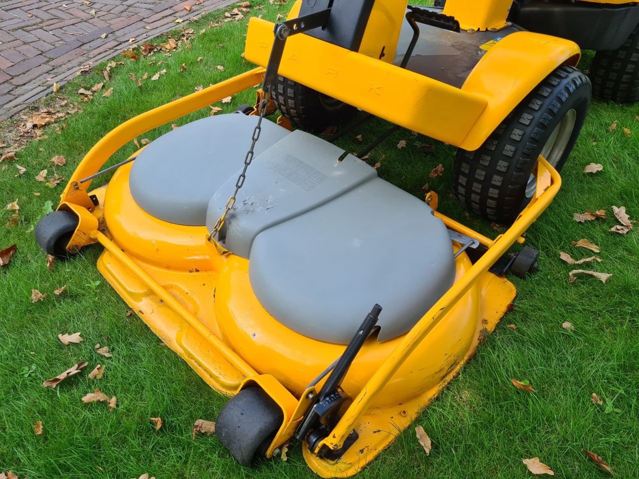 Stiga park Royal frontmaaier hydrostaat 2 cilinder Intek.