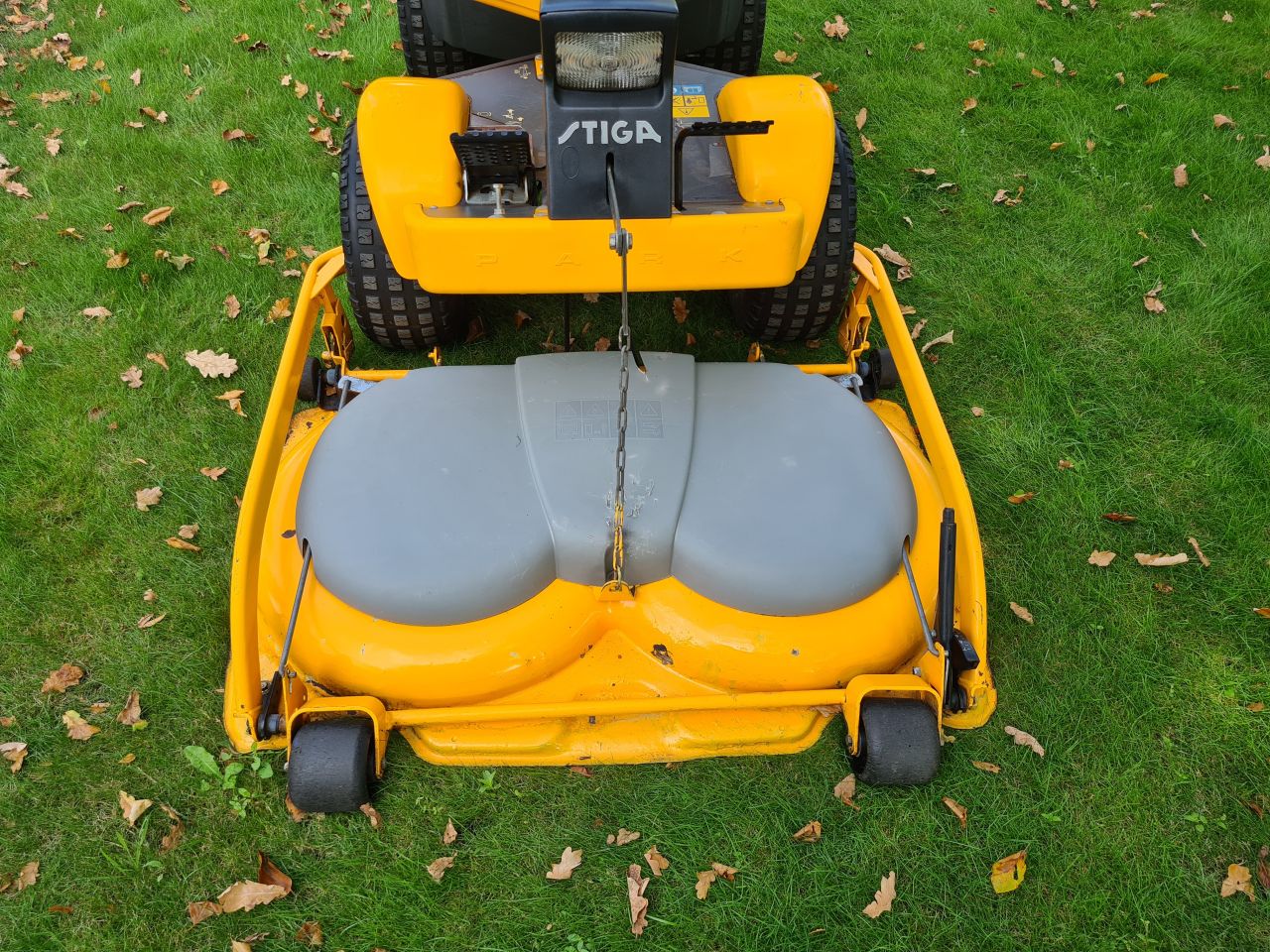 Stiga park Royal frontmaaier hydrostaat 2 cilinder Intek.