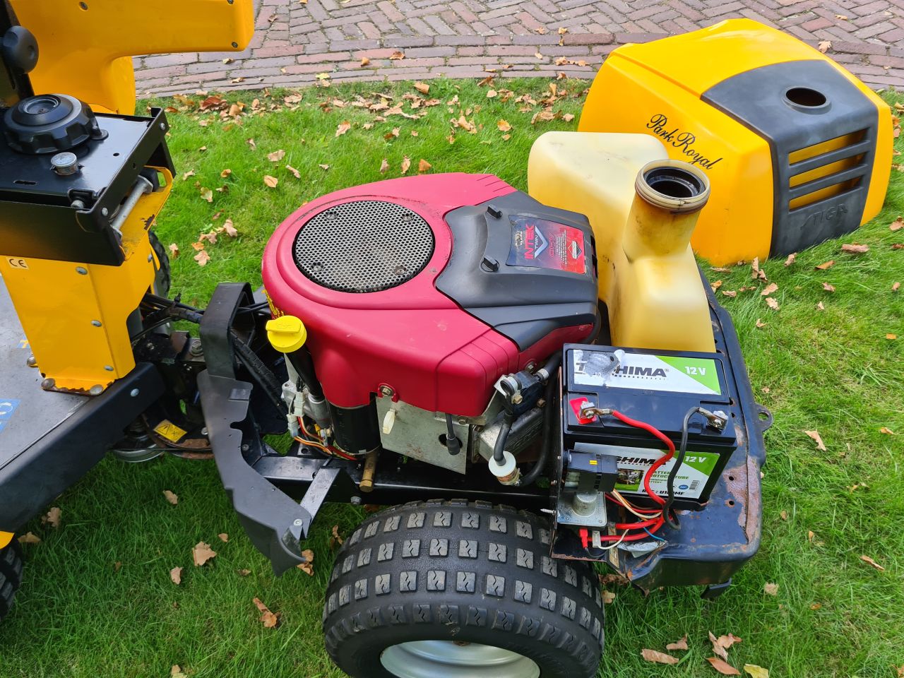 Stiga park Royal frontmaaier hydrostaat 2 cilinder Intek.