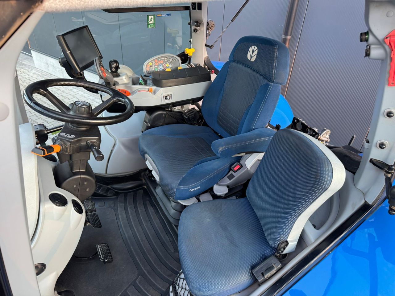 New Holland T6.155 AutoCommand