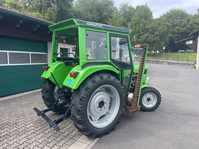 Deutz-Fahr 4807  mit EuroCab Kabine Servolenkung Mähwerk wie 4507 52