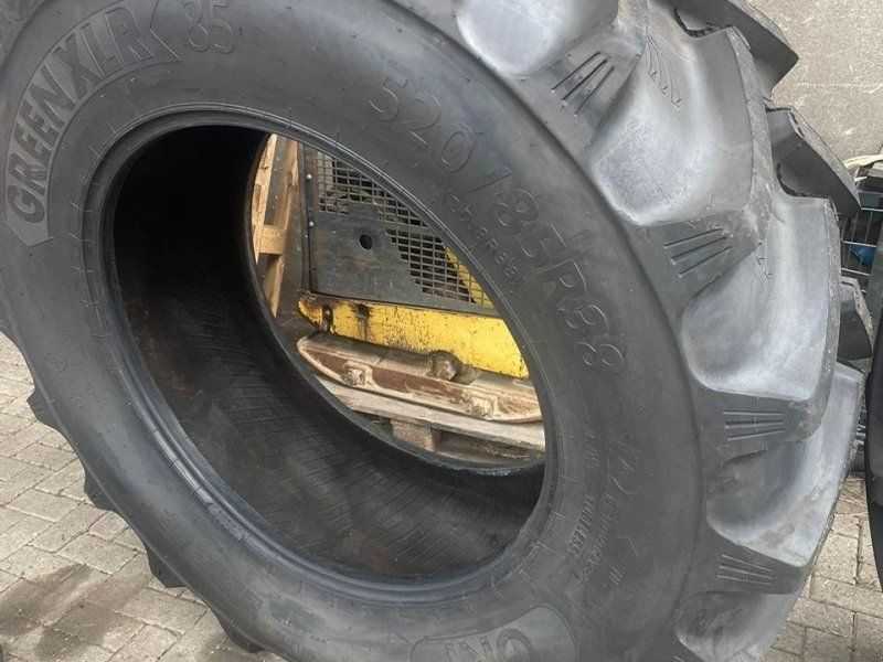 520/85R38 *GRI*