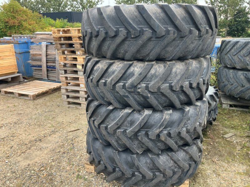 440/80R28