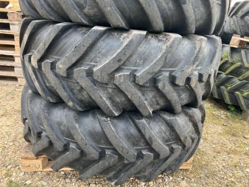 440/80R28