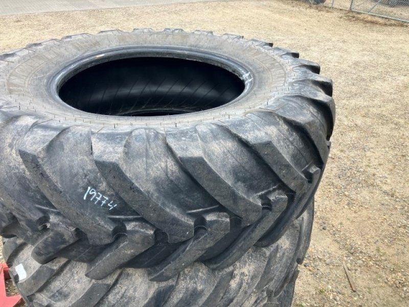 440/80R28