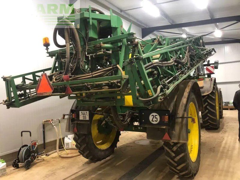 John Deere 832