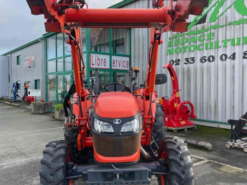 Kubota Tracteur agricole M7060DTH .