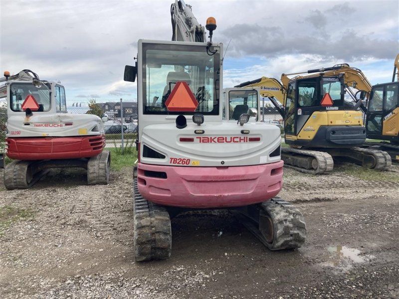 Takeuchi TB260