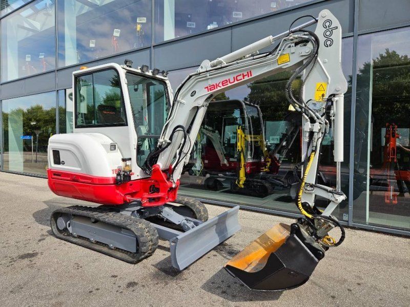 Takeuchi TB 230