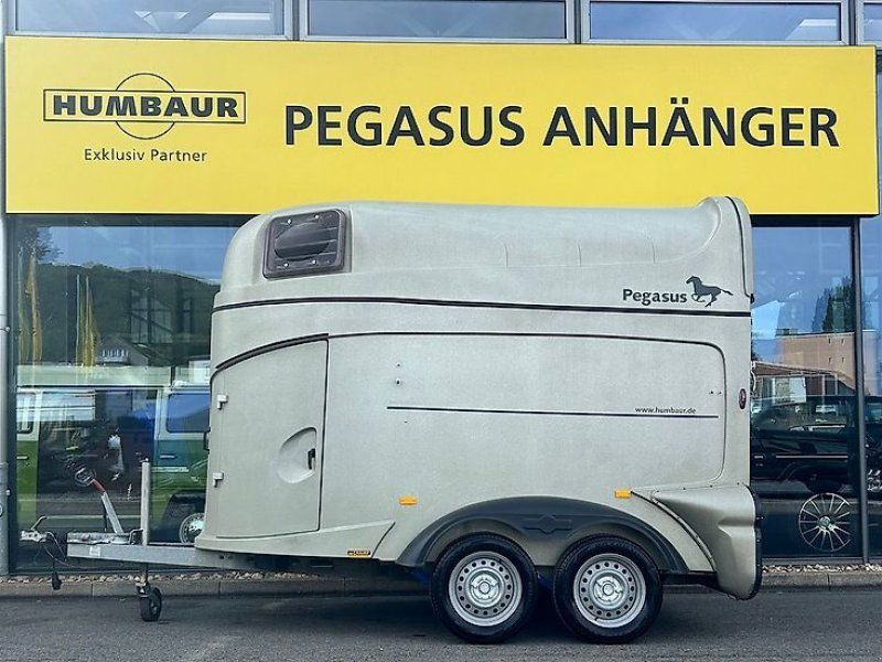 Humbaur Pegasus Pferdeanhänger  2,4t Vollpoly SK