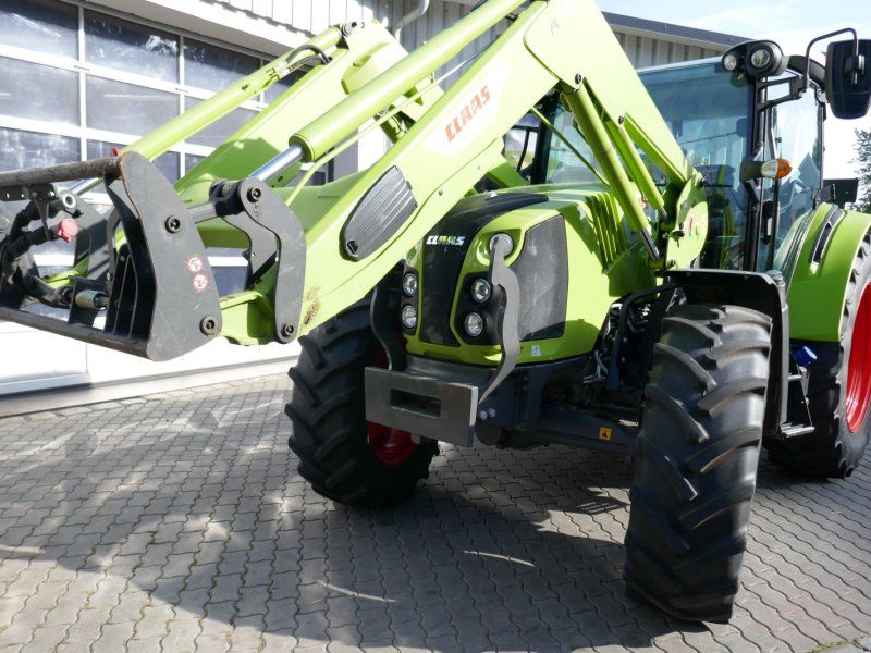 Claas Arion 420